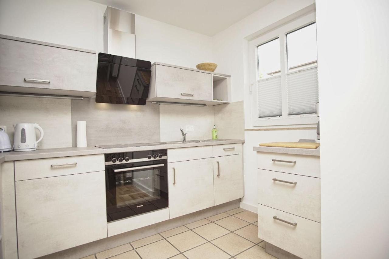 Terrasse, Gratis Nutzung Vom Ahoi Erlebnisbad Und Sauna In Sellin - Villa Karola Fewo 02 Gohren Bagian luar foto